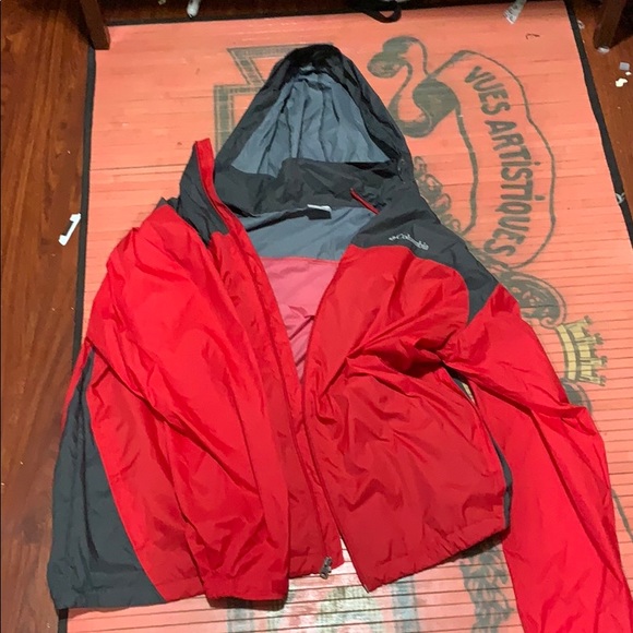 Columbia XXL rain jacket! - Picture 2 of 5